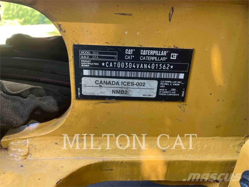 CAT 30407 Bagri goseničarji