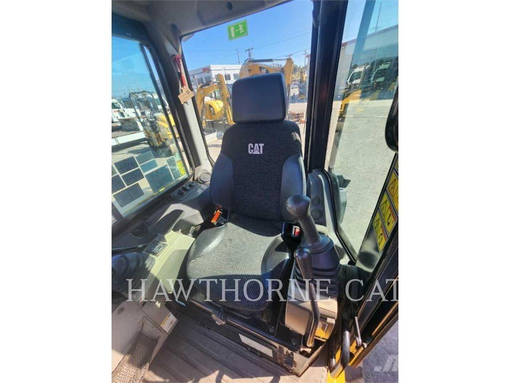 CAT 304E2 CAB Bagri goseničarji
