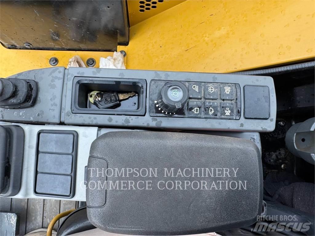 CAT 30607CR Bagri goseničarji