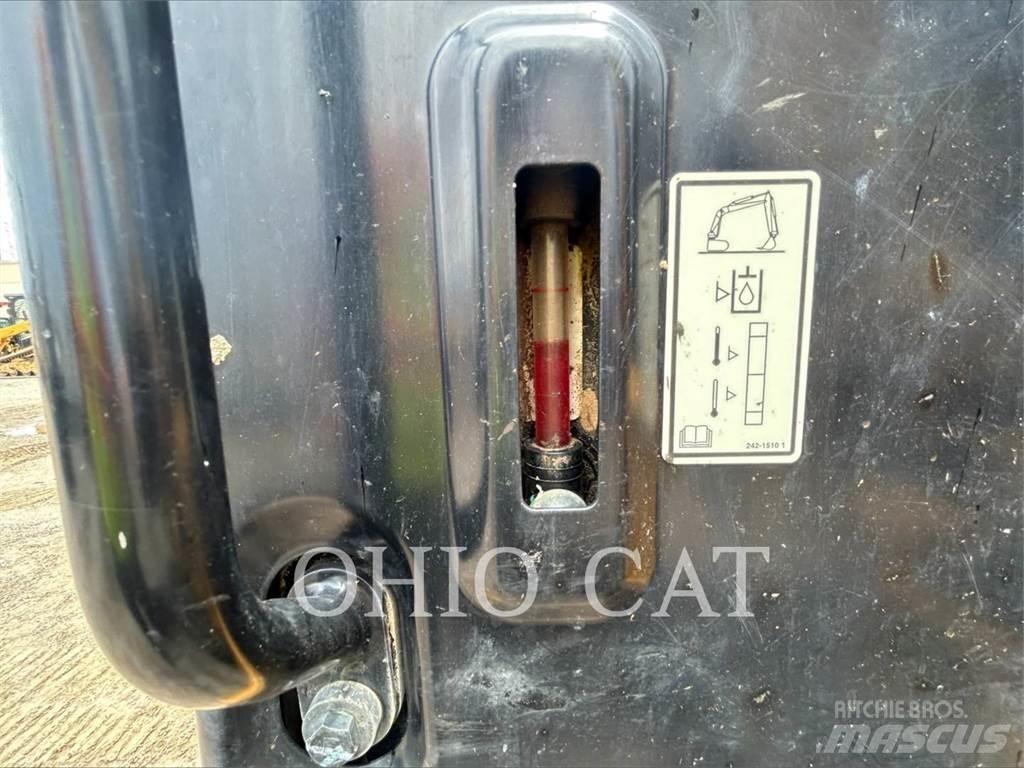 CAT 30607CR Mini bagri <7t