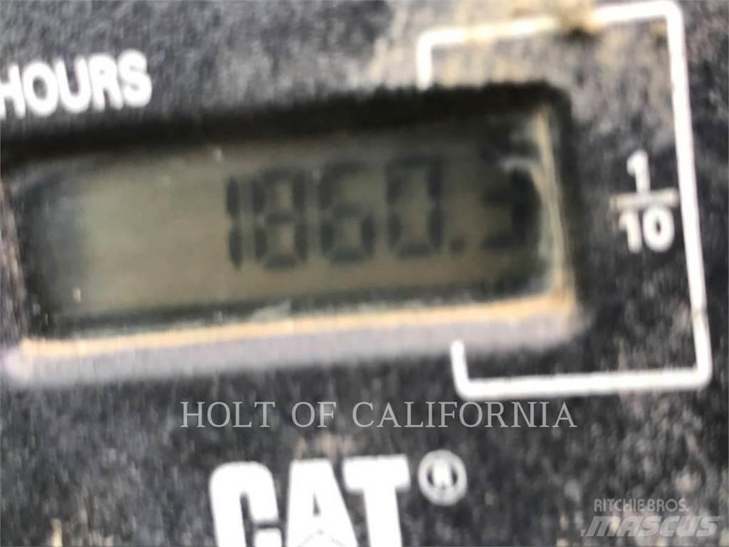 CAT 307 Bagri goseničarji