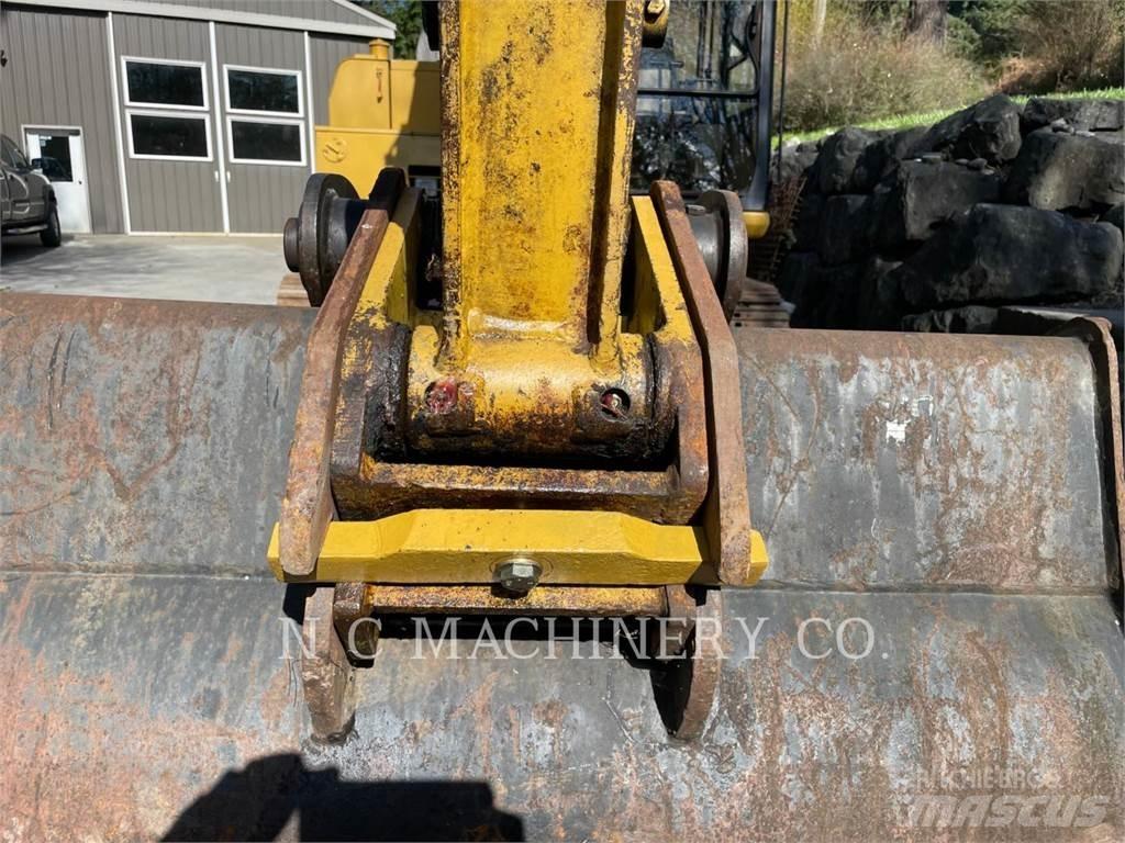 CAT 307 Bagri goseničarji