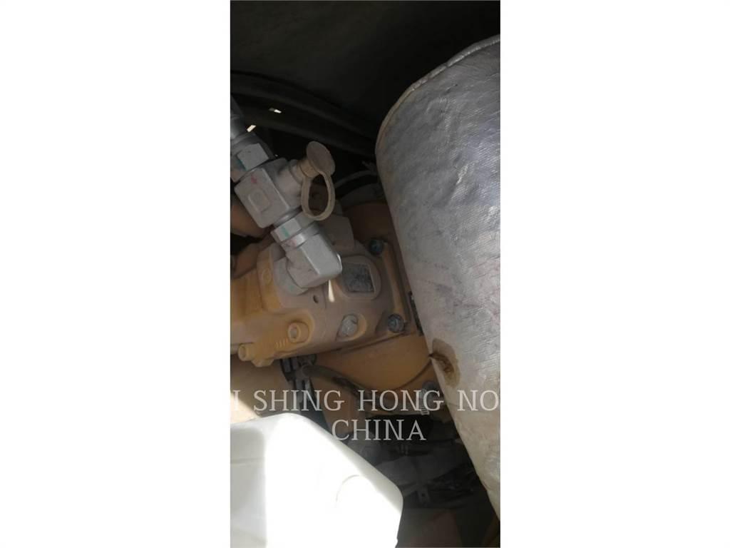 CAT 307.5 Bagri goseničarji