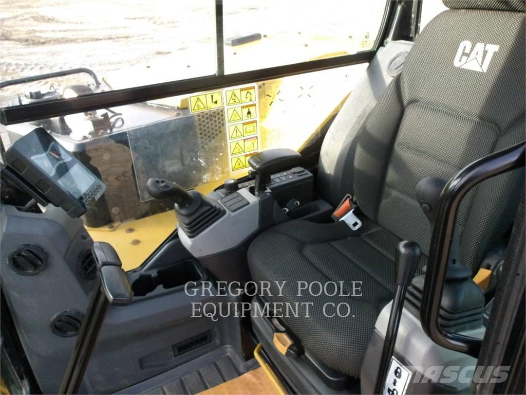 CAT 308 Bagri goseničarji