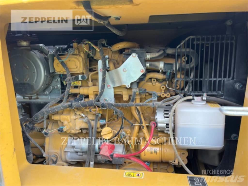 CAT 310 Bagri goseničarji