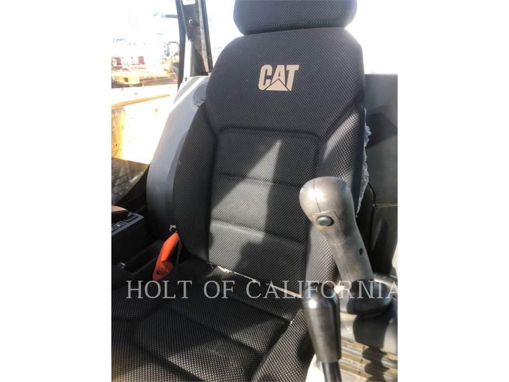CAT 310 Bagri goseničarji