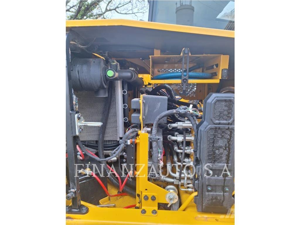 CAT 310 Bagri goseničarji