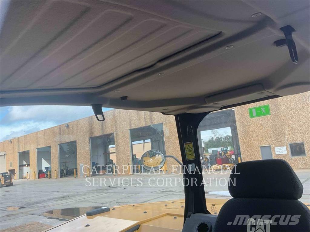 CAT 310-07 Bagri goseničarji