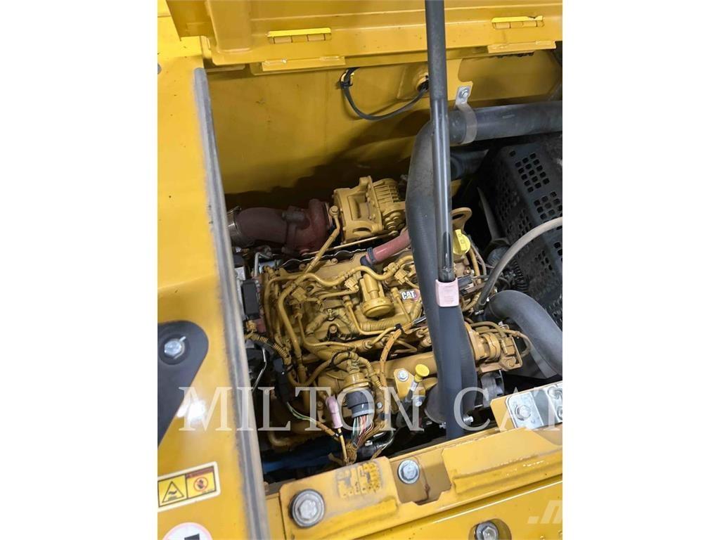 CAT 313 GC Bagri goseničarji