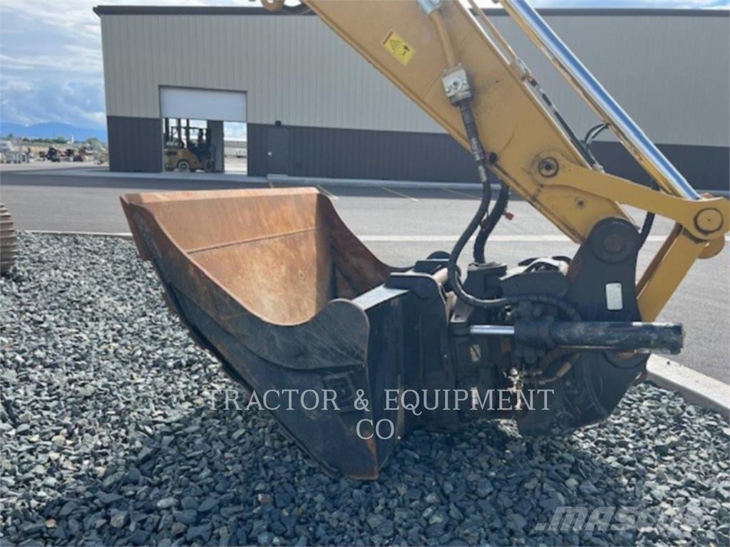 CAT 320 Bagri goseničarji