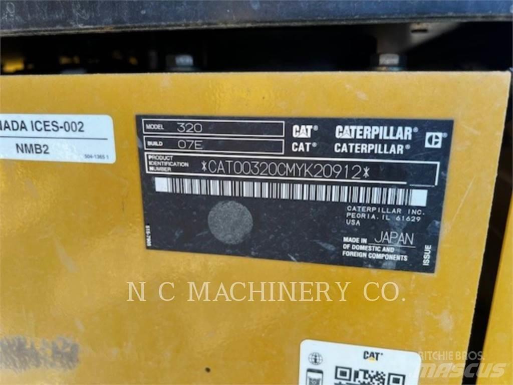 CAT 320 Bagri goseničarji