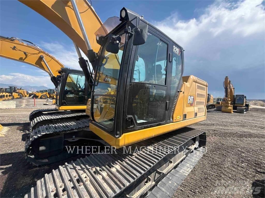 CAT 320 Bagri goseničarji