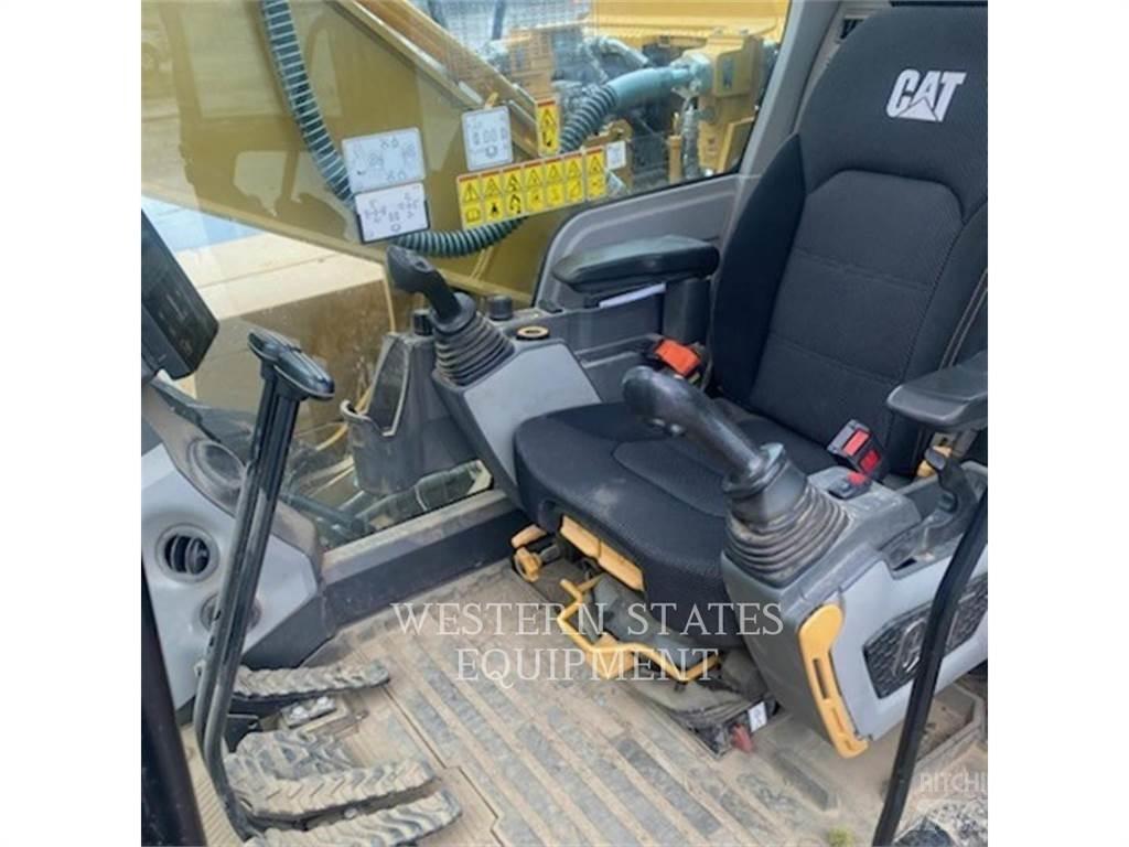 CAT 320 Bagri goseničarji