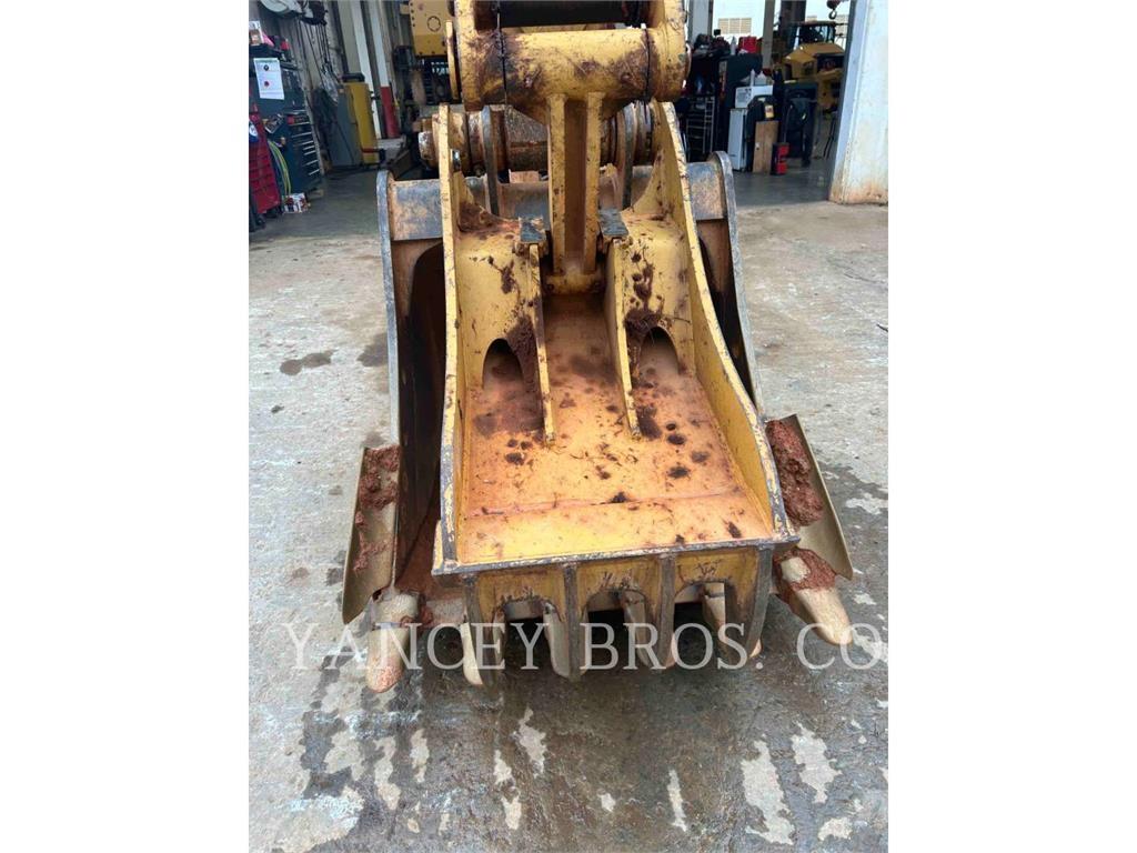 CAT 320-07 Bagri goseničarji