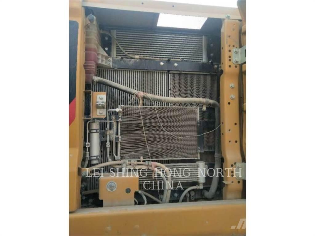 CAT 320-07 Bagri goseničarji
