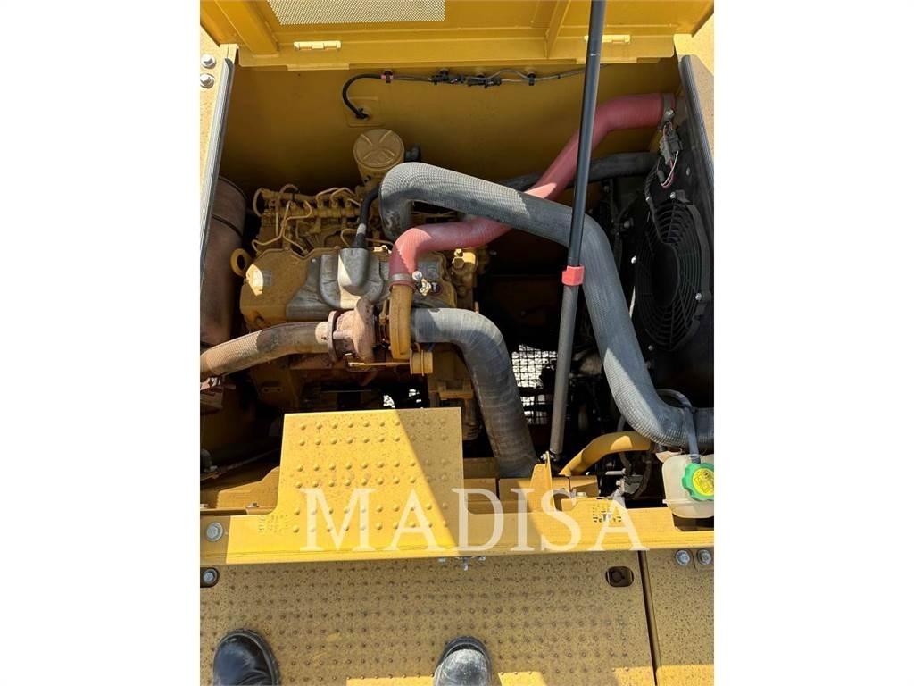 CAT 320 GC Bagri goseničarji