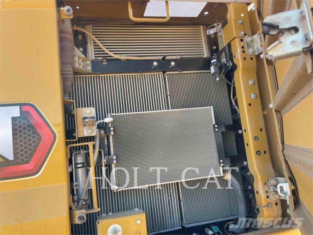 CAT 32007 Bagri goseničarji