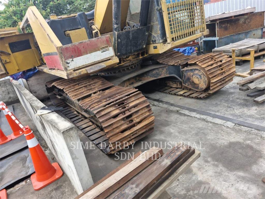 CAT 320D2 Bagri goseničarji