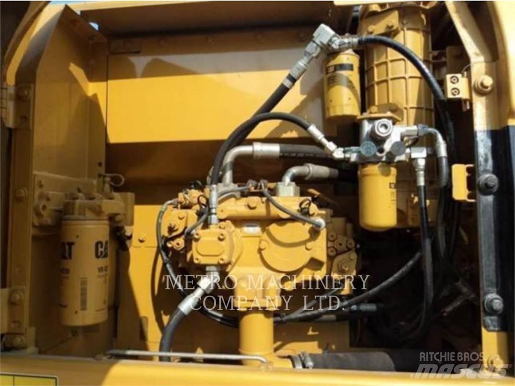 CAT 320DGC Bagri goseničarji