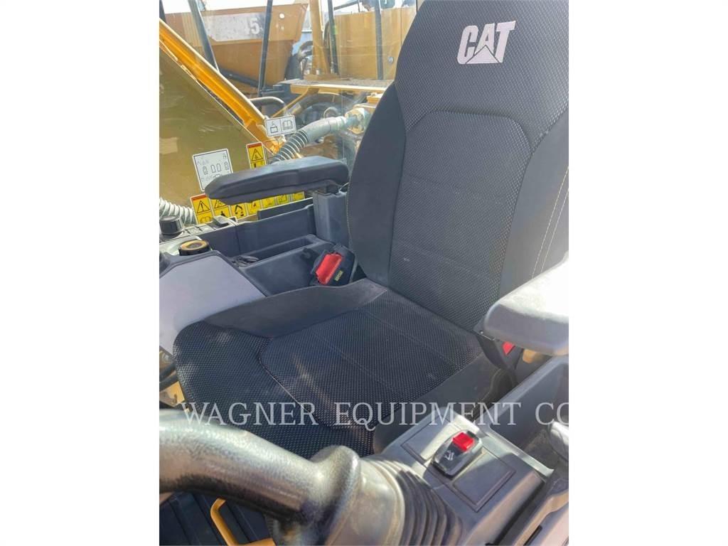 CAT 323 Bagri goseničarji