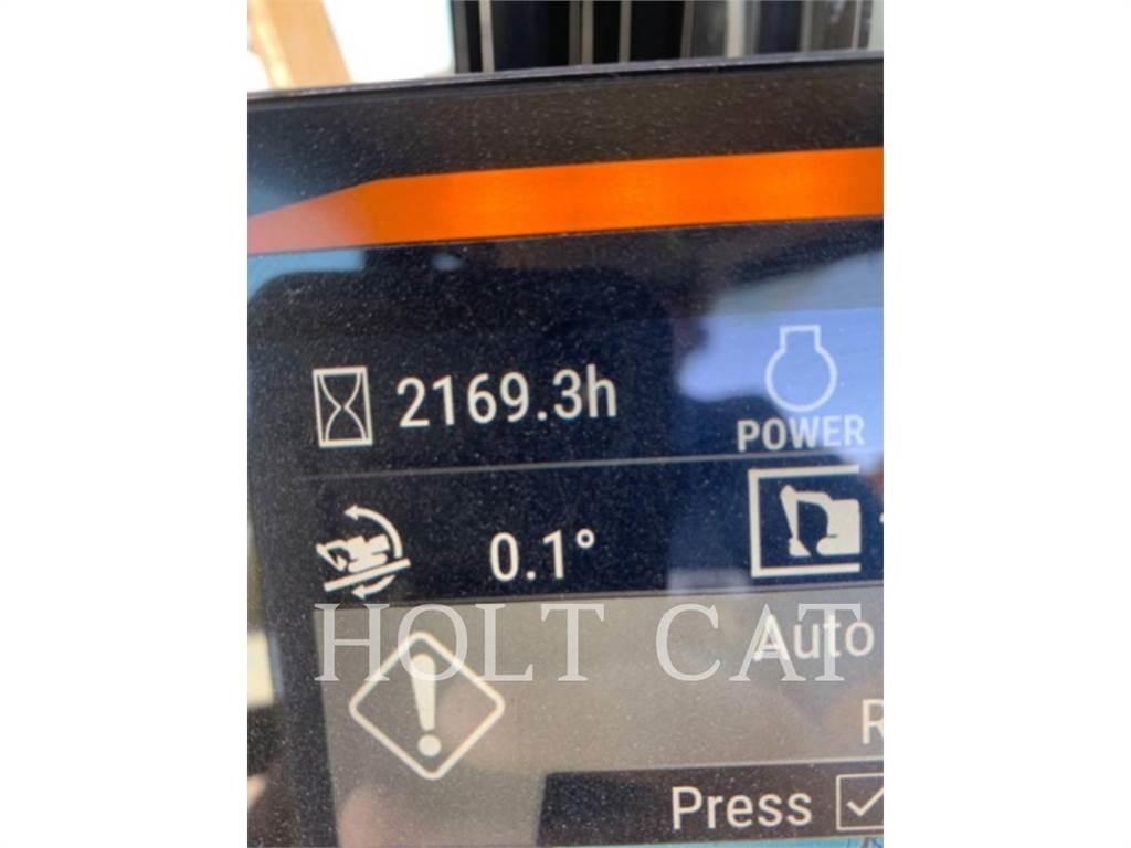CAT 323 Bagri goseničarji