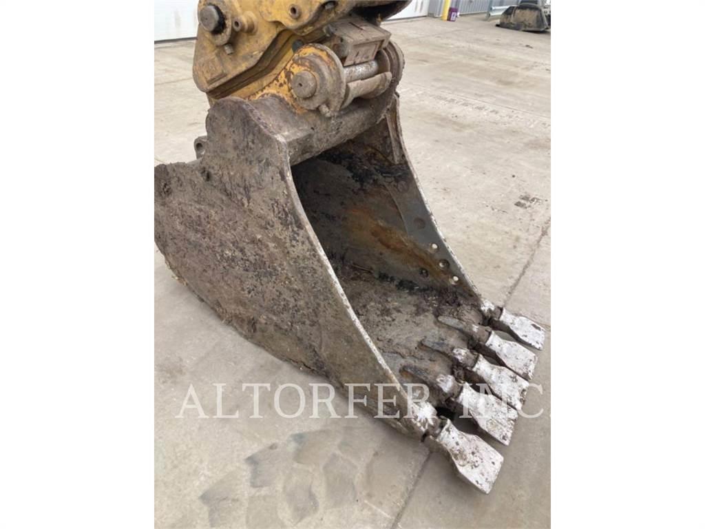 CAT 323-07 Bagri goseničarji