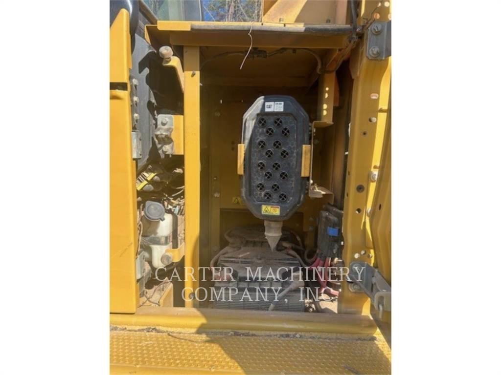 CAT 323-07 Bagri goseničarji