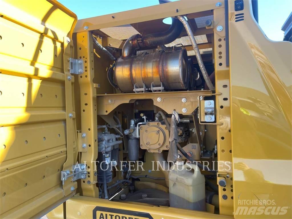 CAT 323-07 Bagri goseničarji