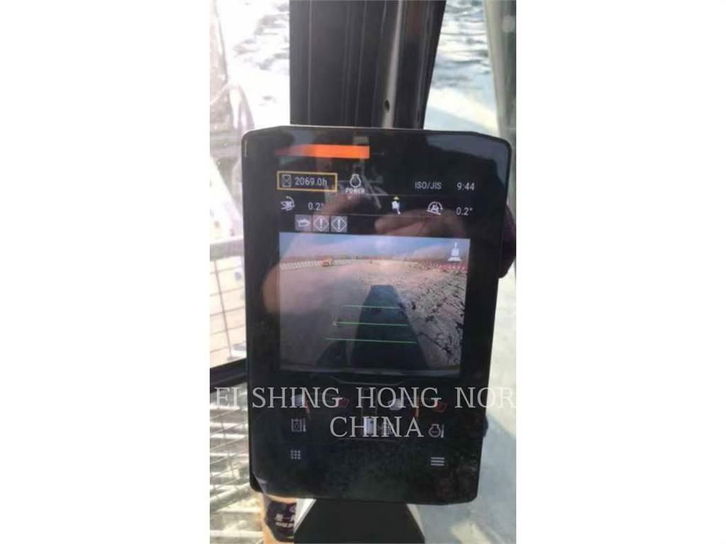 CAT 323-07 Bagri goseničarji