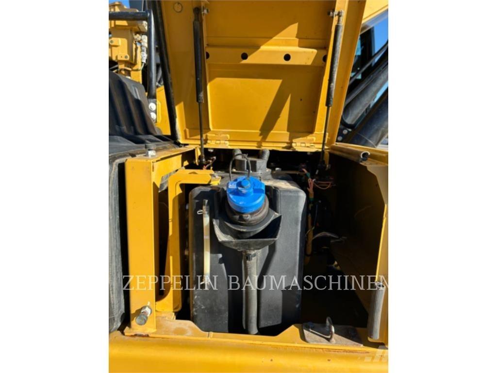 CAT 323-07B Bagri goseničarji