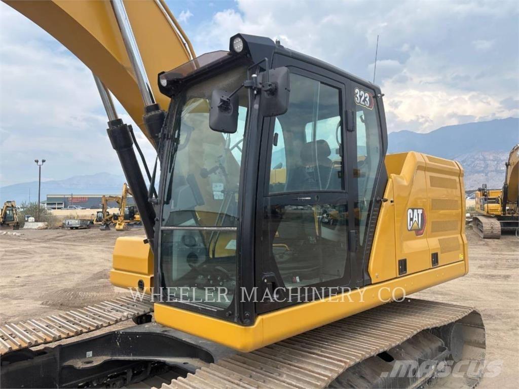 CAT 323 CF Bagri goseničarji