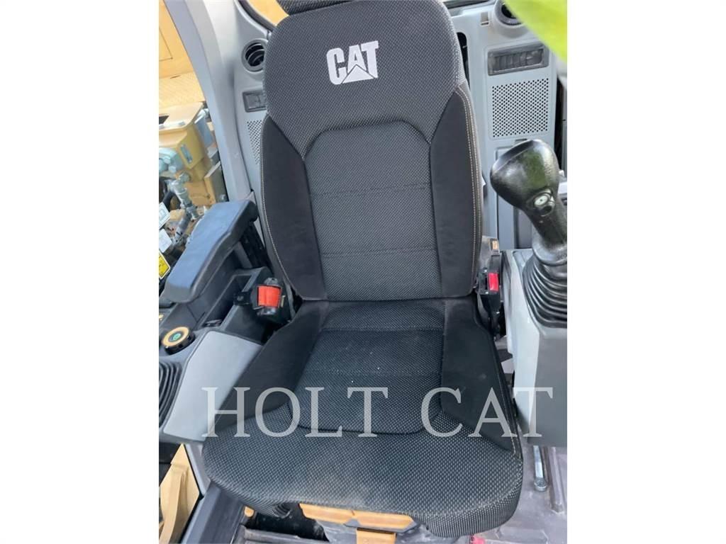 CAT 323 TC Bagri goseničarji