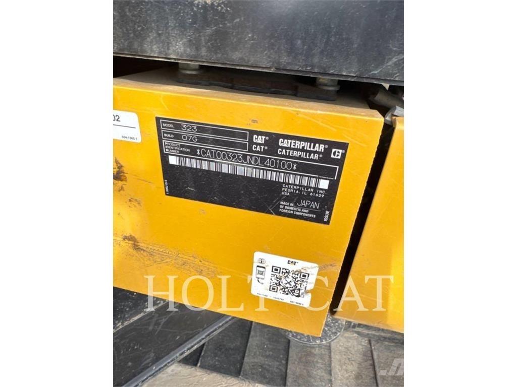 CAT 323 TC Bagri goseničarji