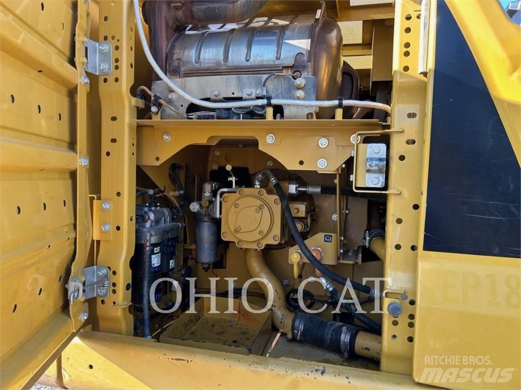 CAT 323 TCS Bagri goseničarji