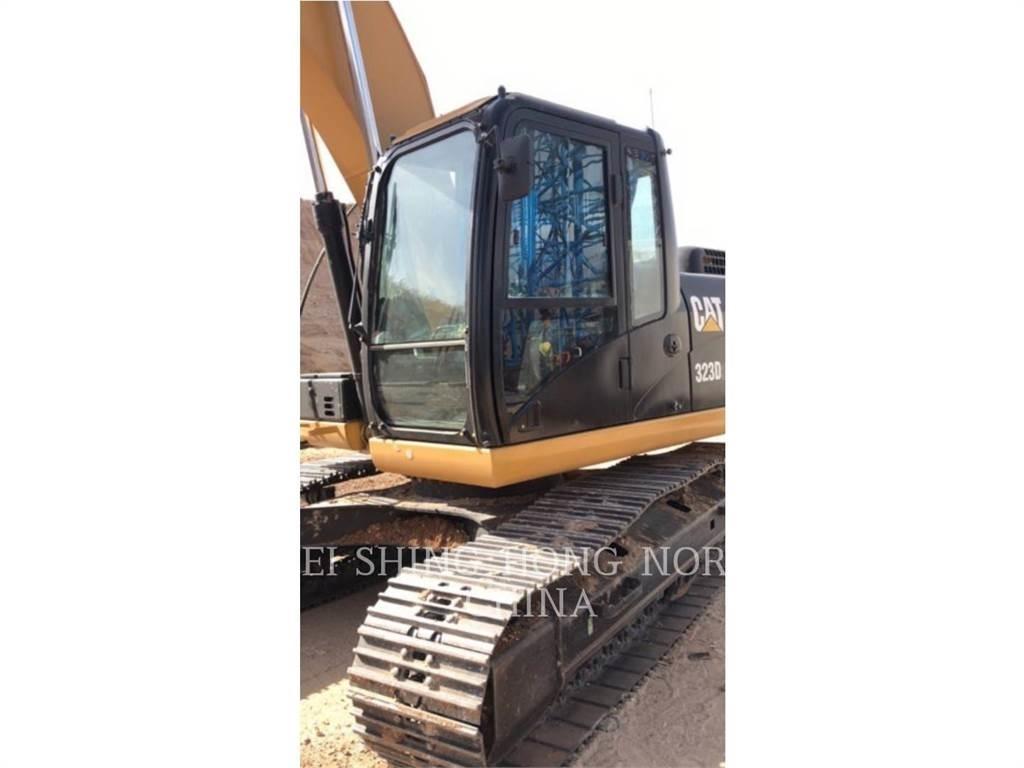 CAT 323D2L Bagri goseničarji