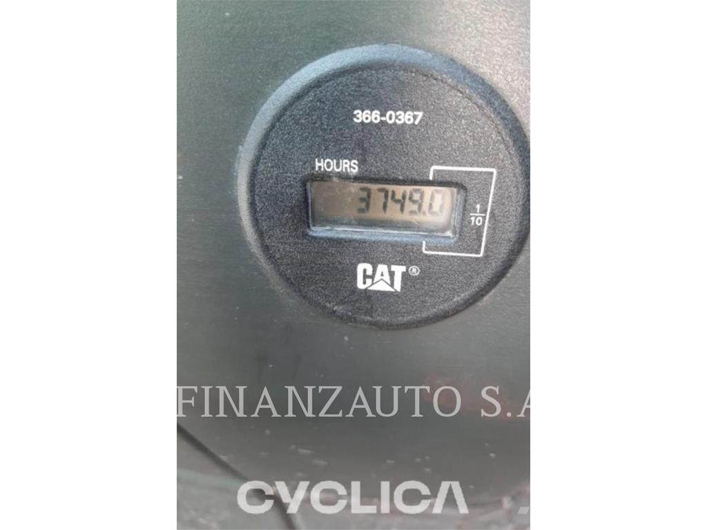 CAT 323DLN Bagri goseničarji