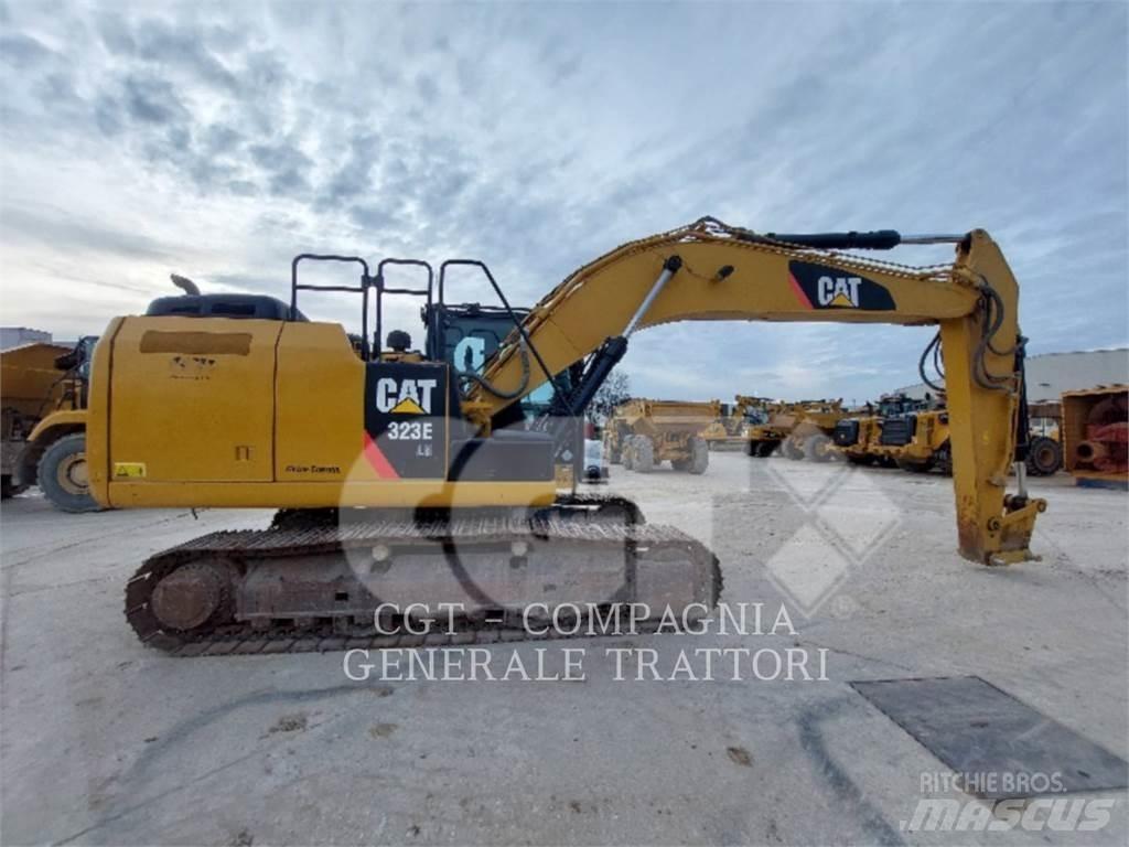 CAT 323E Bagri goseničarji