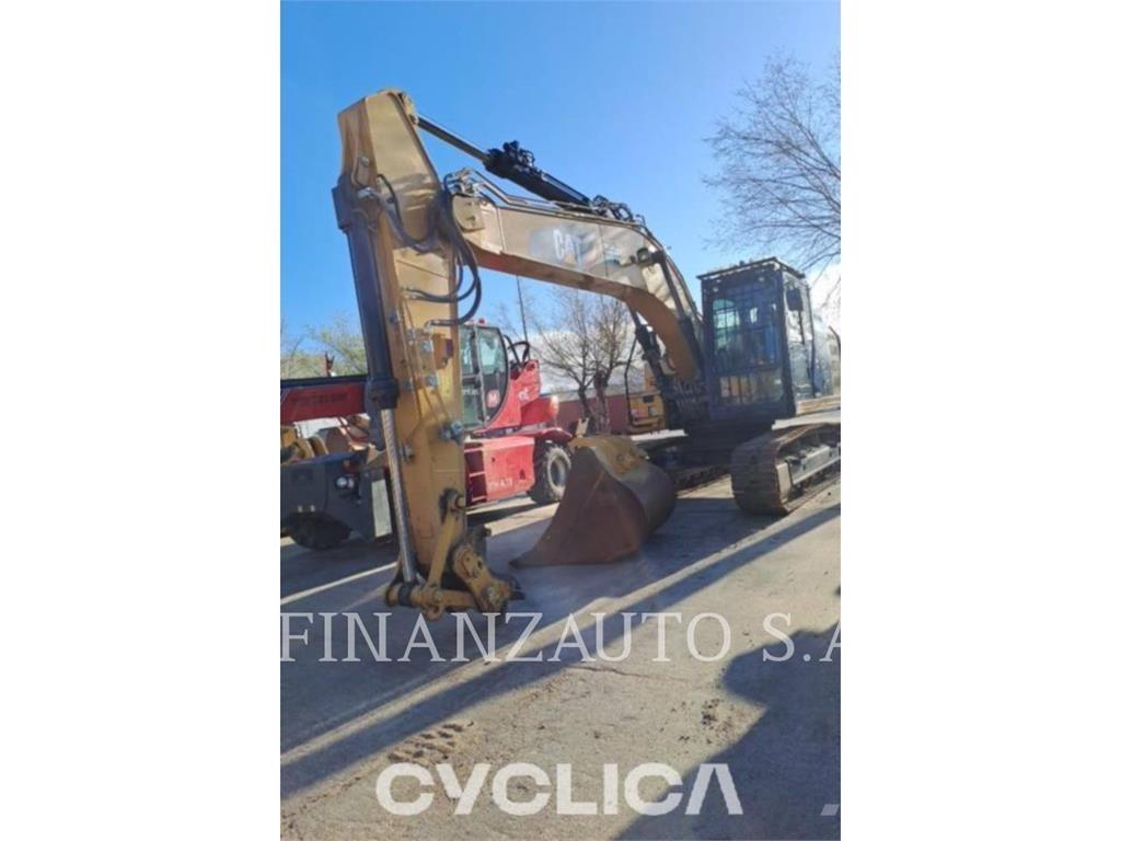 CAT 323F Bagri goseničarji
