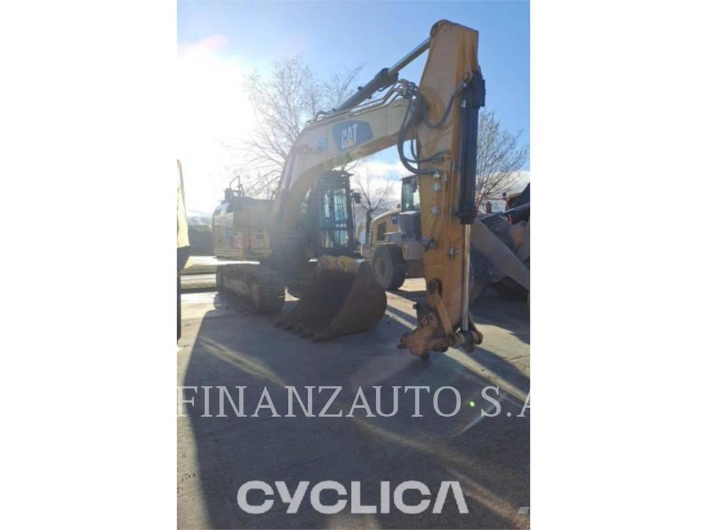CAT 323F Bagri goseničarji