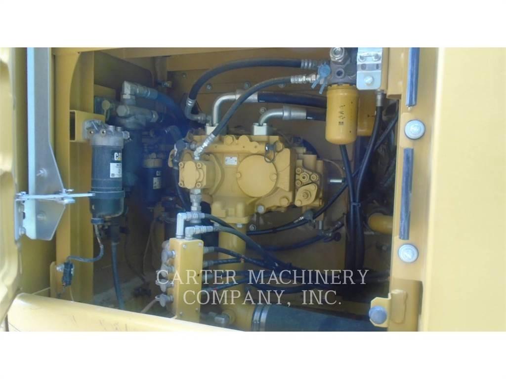 CAT 323FL Bagri goseničarji