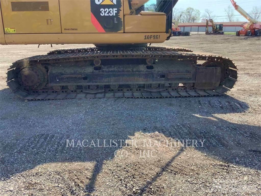 CAT 323FL Bagri goseničarji