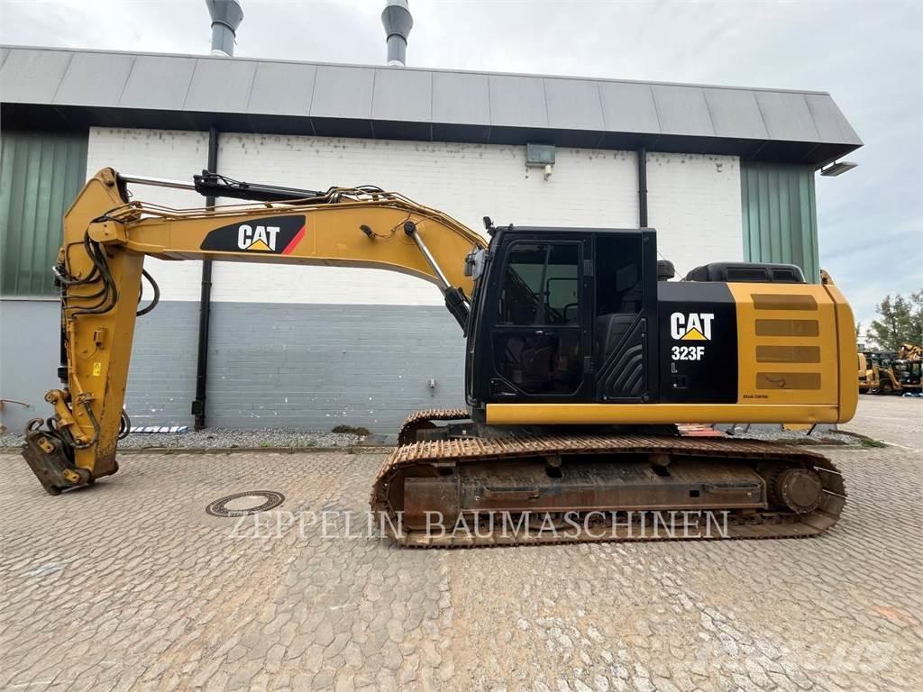 CAT 323FL Bagri goseničarji