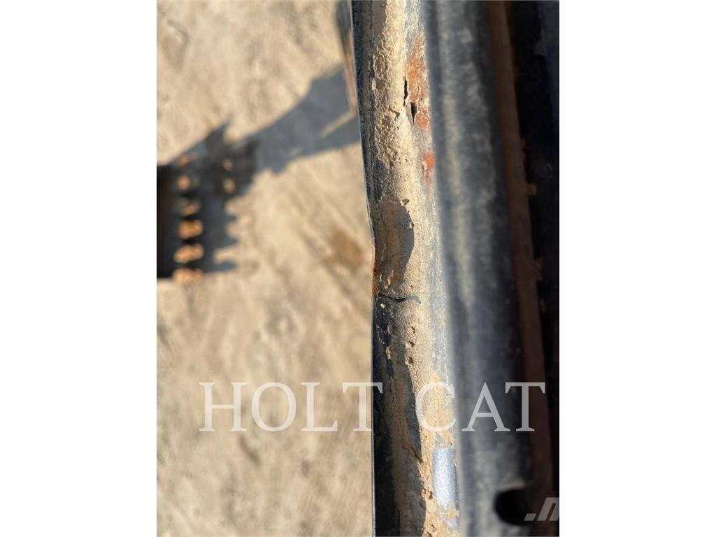 CAT 323FL Bagri goseničarji