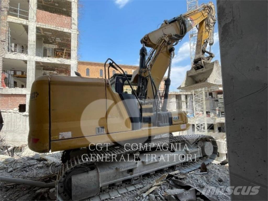CAT 323LN Bagri goseničarji