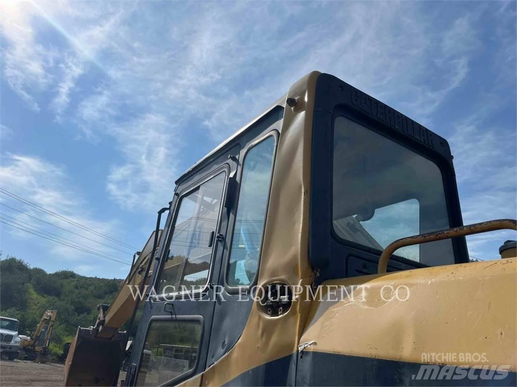 CAT 325 Bagri goseničarji