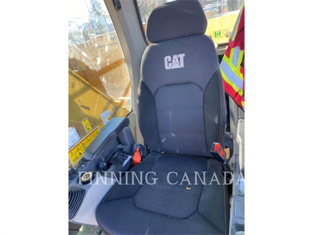 CAT 325-07 Bagri goseničarji