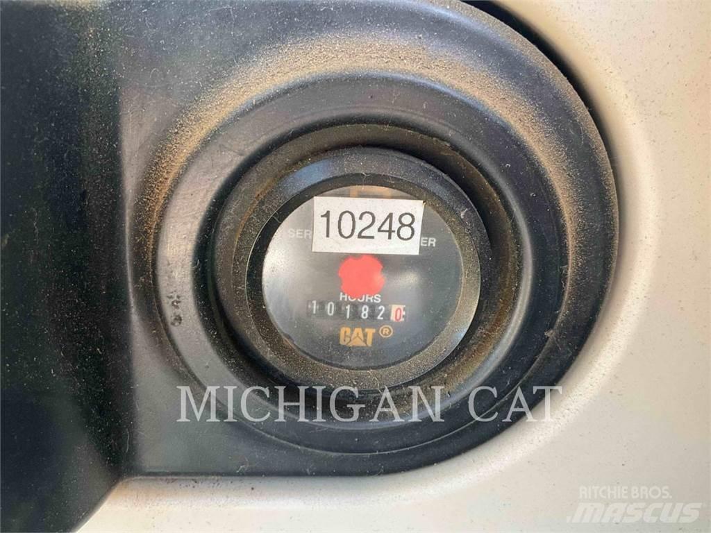 CAT 325CL Bagri goseničarji