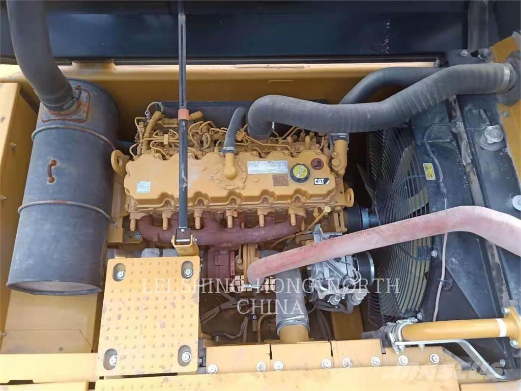 CAT 326D2L Bagri goseničarji