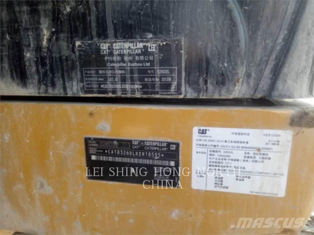 CAT 326D2L Bagri goseničarji
