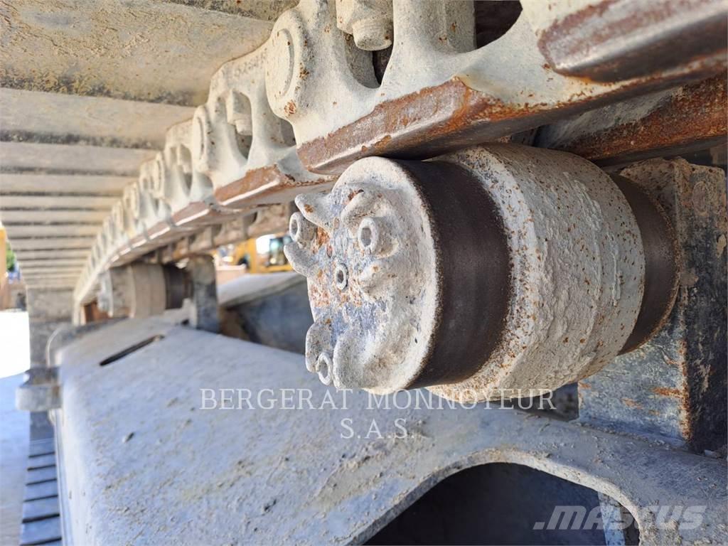 CAT 326F Bagri goseničarji